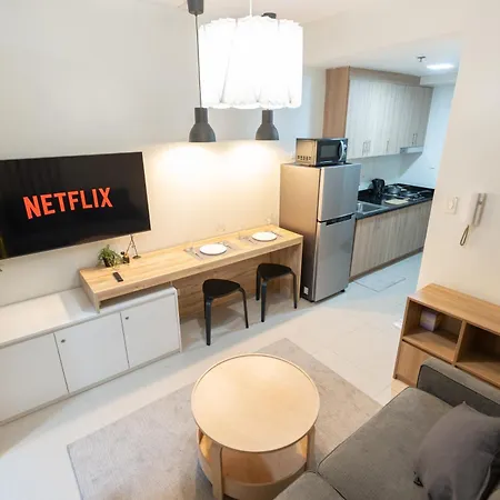 Modern Living 4 Moa Pasay Aparthotel